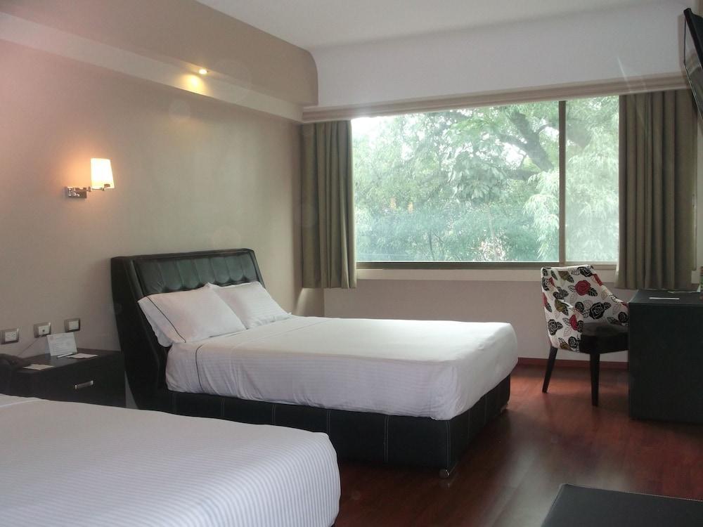 Diana Del Bosque By Dot Urban Hotel Morelia