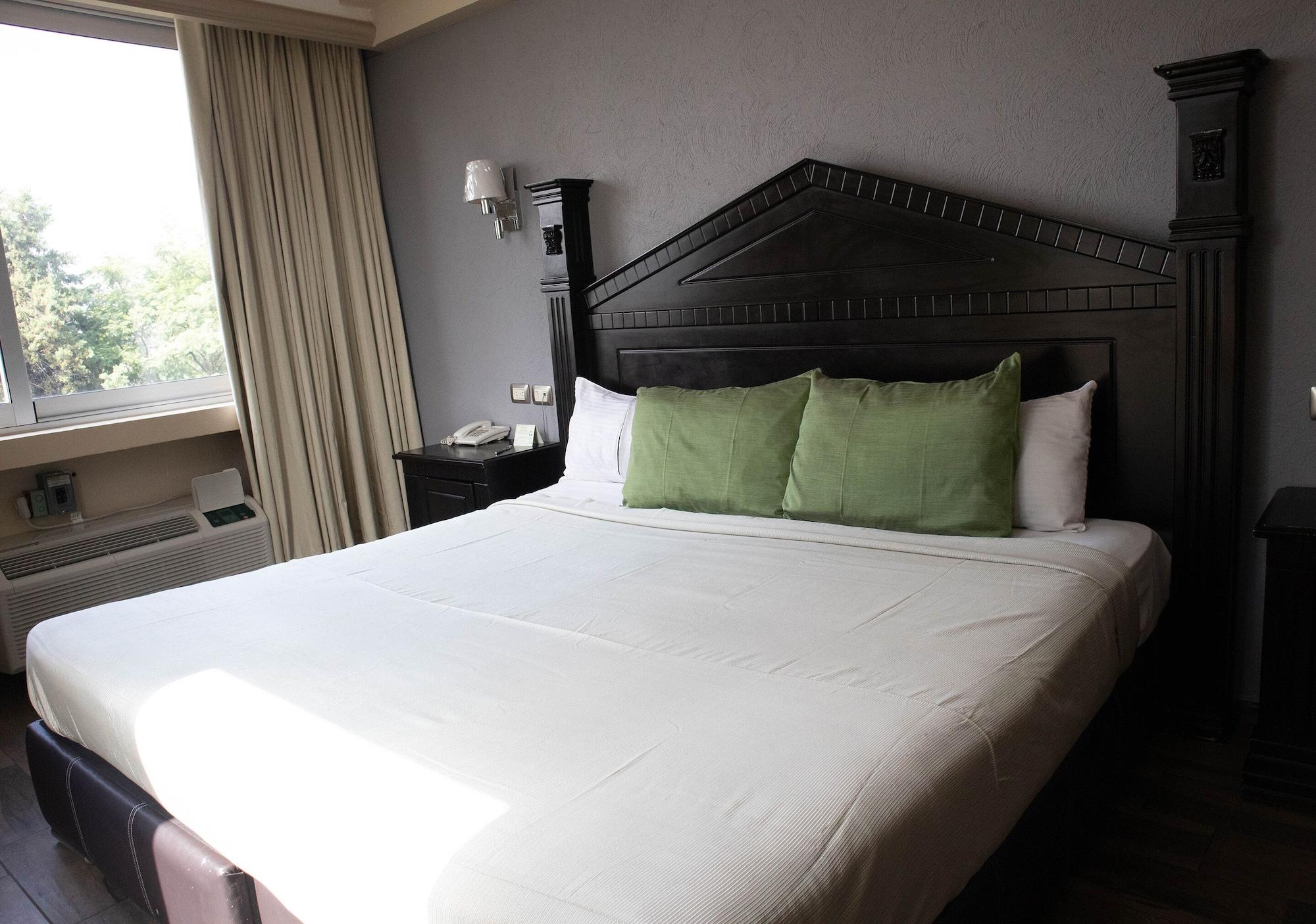 Hotel Diana Del Bosque By Dot Urban